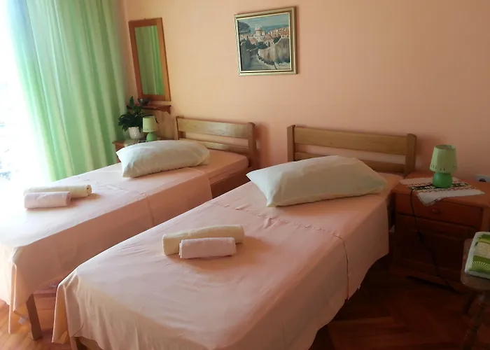 Zorana Хостел *