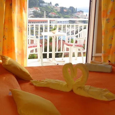 Zorana Hostel Hvar Town