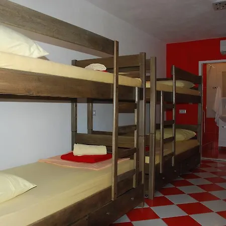 Hostel Zorana *